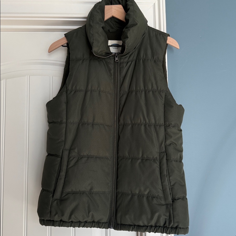 Old Navy Olive Green Puffer Vest